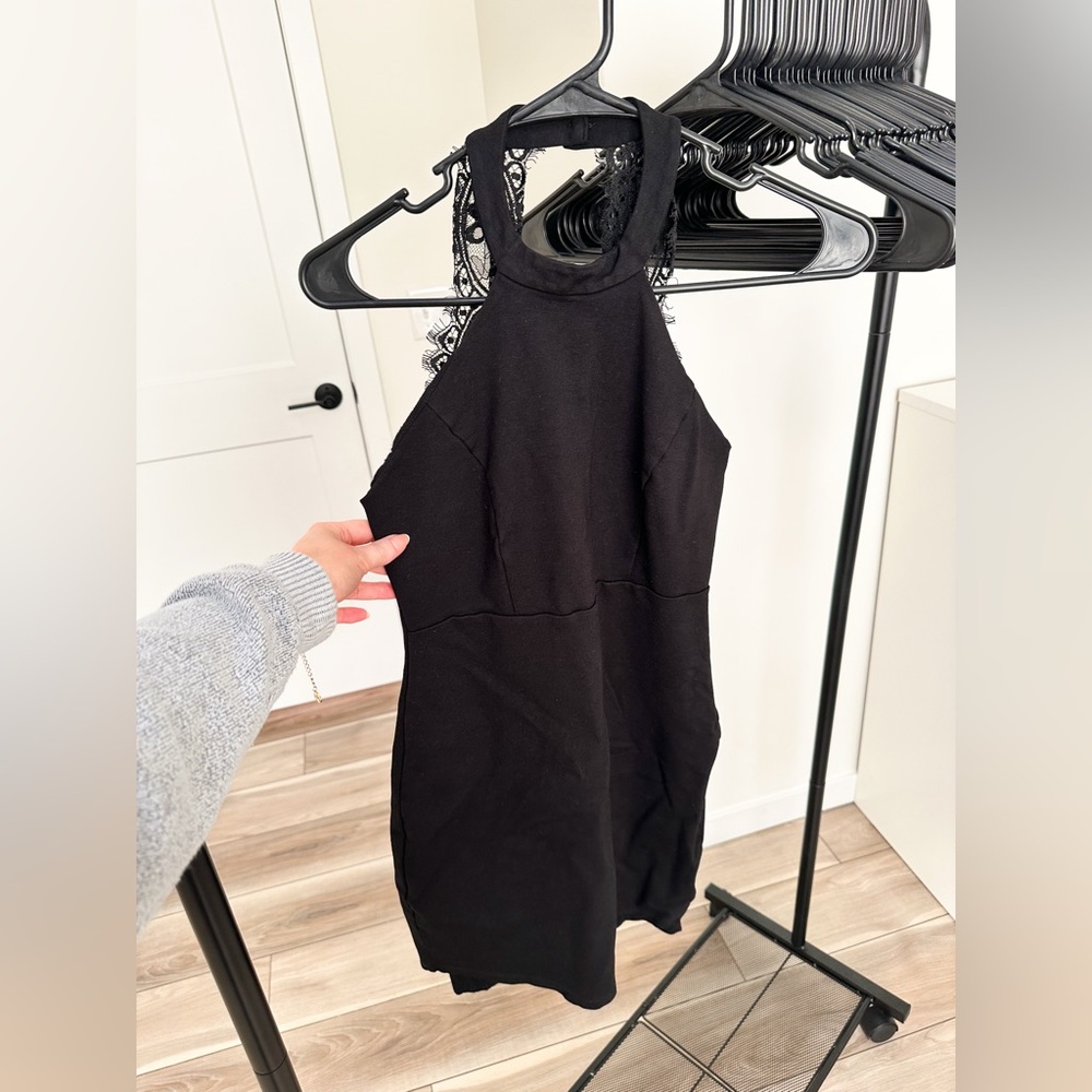 Lulus Black Endlessly Alluring Halter Lace Back Bodycon Dress